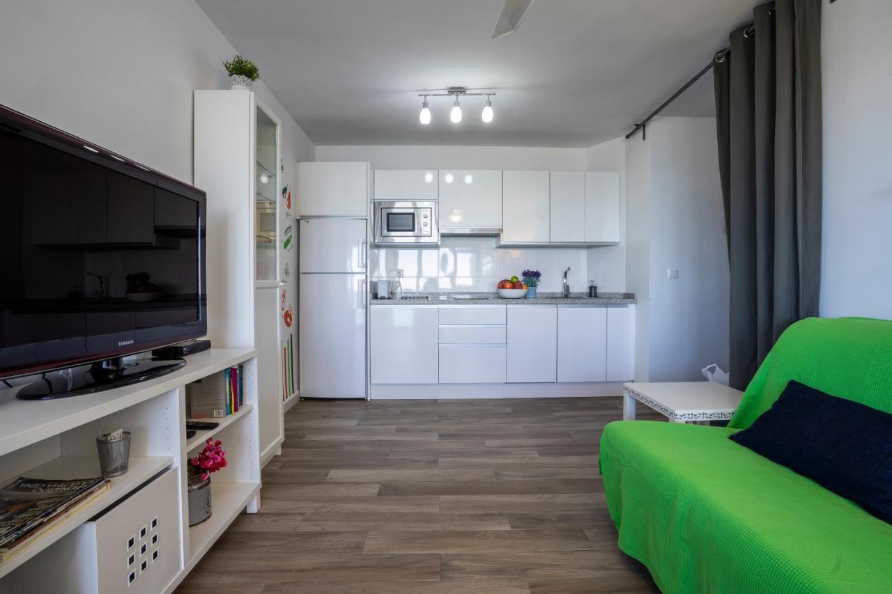 בנאחראפה Wintowinrentals Sunny Side, Pool, Wifi & Sea View מראה חיצוני תמונה